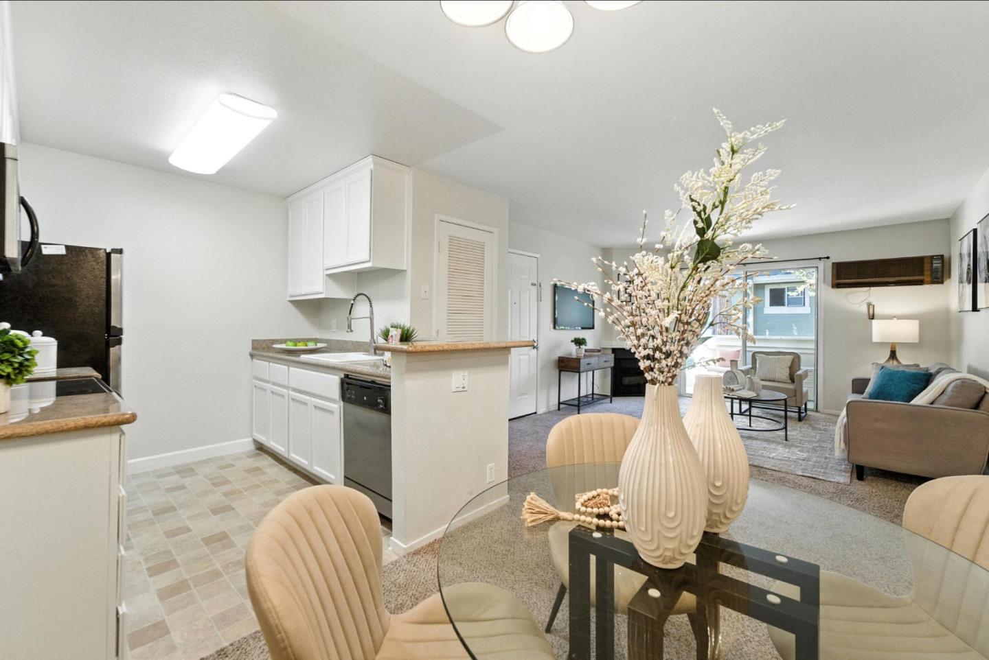 Detail Gallery Image 16 of 35 For 2744 Somerset Park Cir, San Jose,  CA 95132 - 2 Beds | 2 Baths