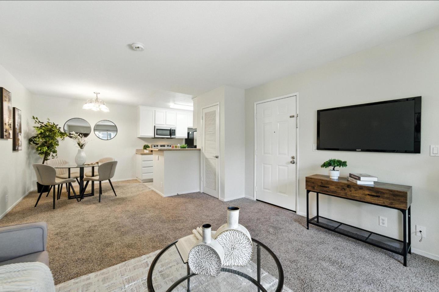 Detail Gallery Image 2 of 35 For 2744 Somerset Park Cir, San Jose,  CA 95132 - 2 Beds | 2 Baths