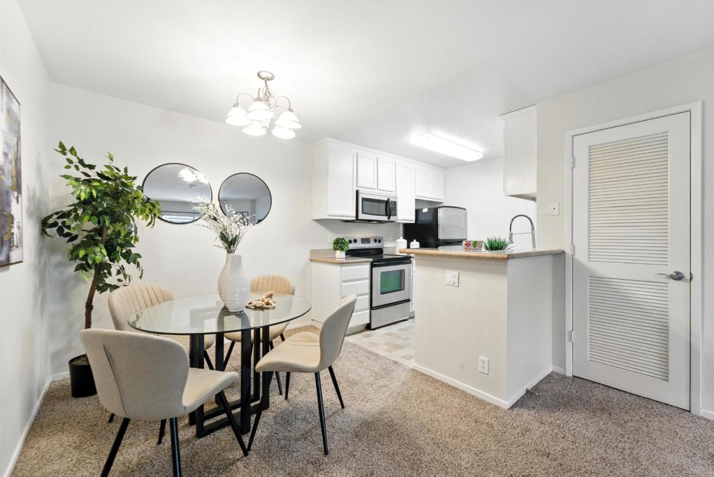 Detail Gallery Image 22 of 35 For 2744 Somerset Park Cir, San Jose,  CA 95132 - 2 Beds | 2 Baths