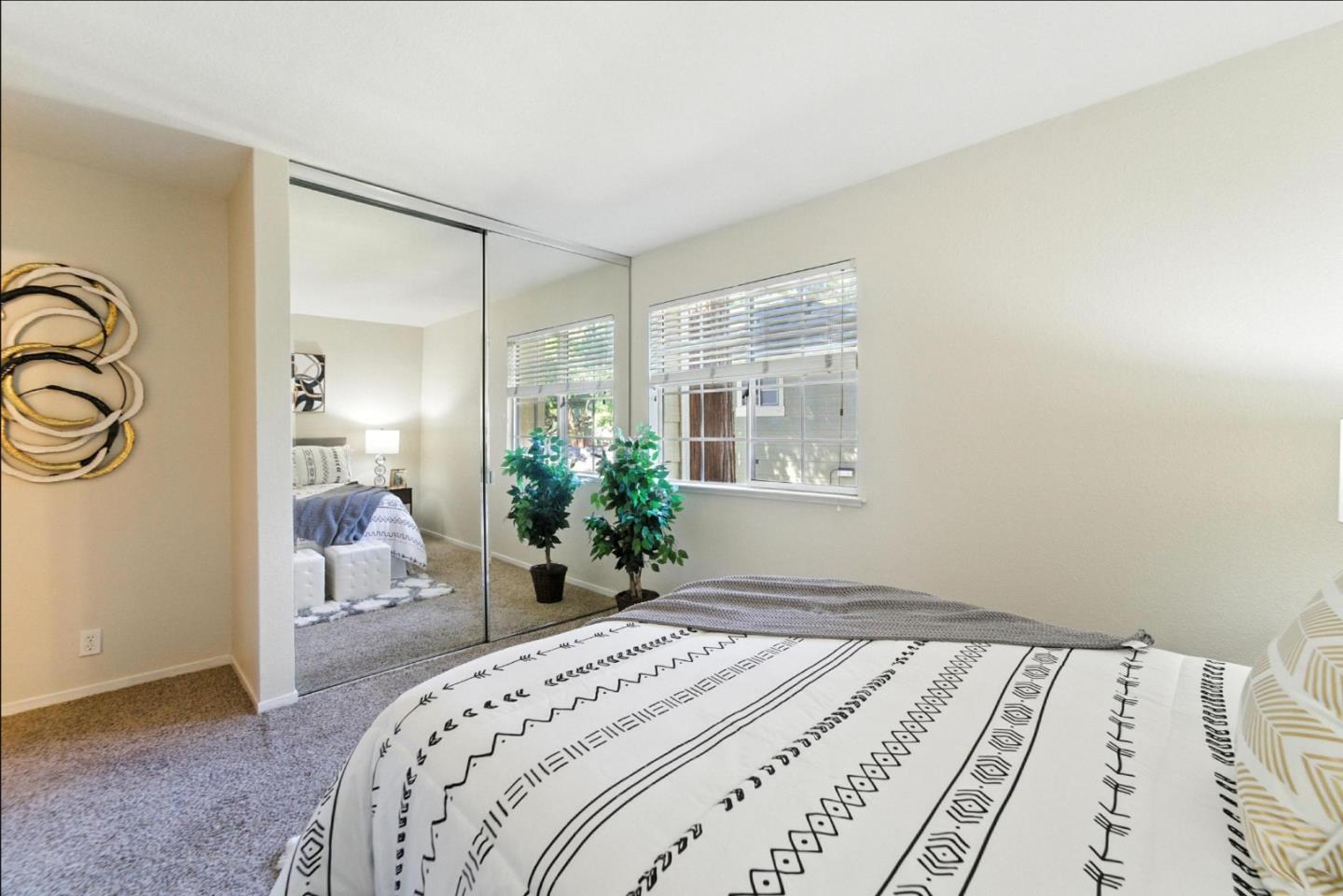 Detail Gallery Image 5 of 35 For 2744 Somerset Park Cir, San Jose,  CA 95132 - 2 Beds | 2 Baths