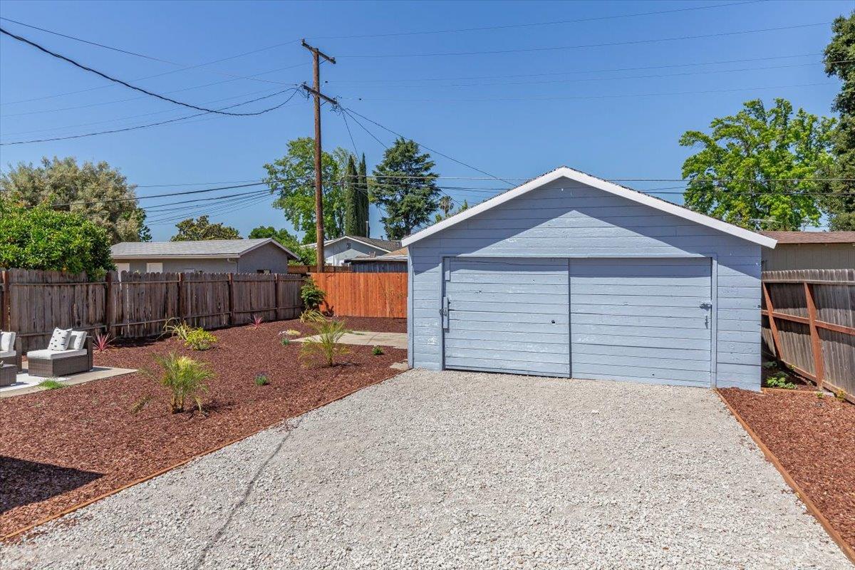 Detail Gallery Image 20 of 20 For 535 Menker, San Jose,  CA 95128 - 3 Beds | 1 Baths