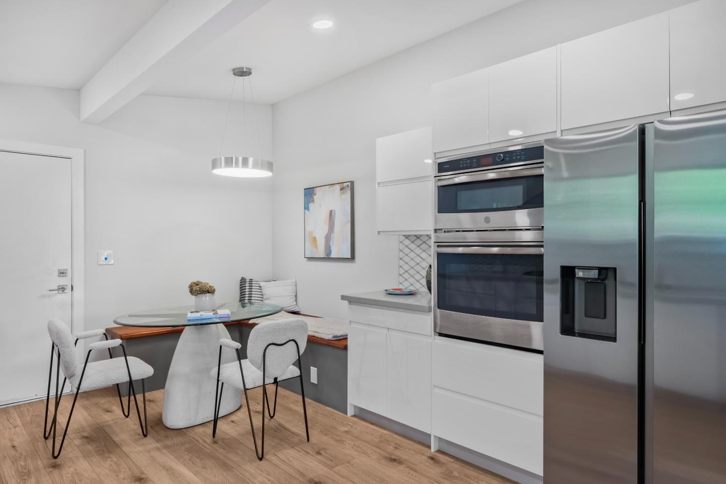Detail Gallery Image 17 of 45 For 691 Dunholme Way, Sunnyvale,  CA 94087 - 4 Beds | 2/1 Baths