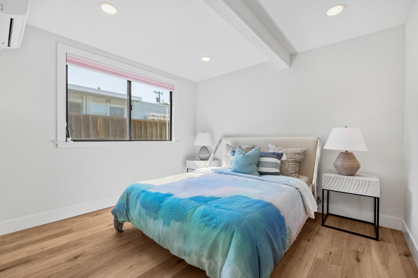 Detail Gallery Image 22 of 45 For 691 Dunholme Way, Sunnyvale,  CA 94087 - 4 Beds | 2/1 Baths