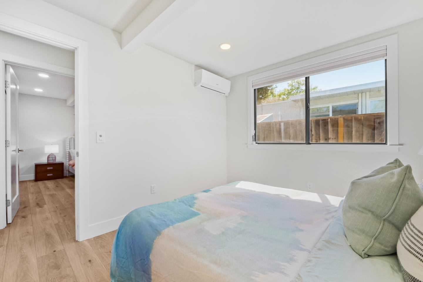 Detail Gallery Image 23 of 45 For 691 Dunholme Way, Sunnyvale,  CA 94087 - 4 Beds | 2/1 Baths