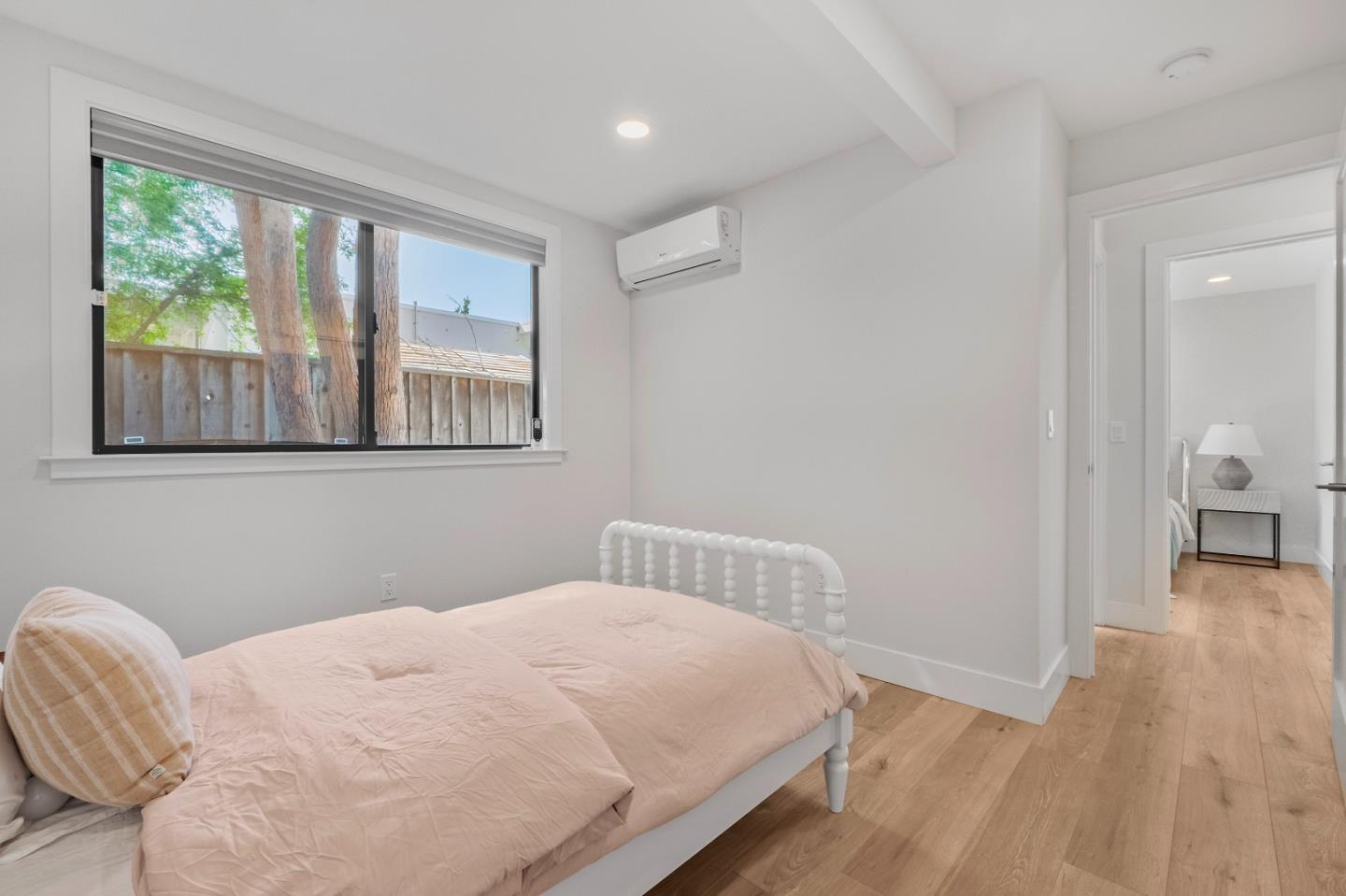 Detail Gallery Image 26 of 45 For 691 Dunholme Way, Sunnyvale,  CA 94087 - 4 Beds | 2/1 Baths