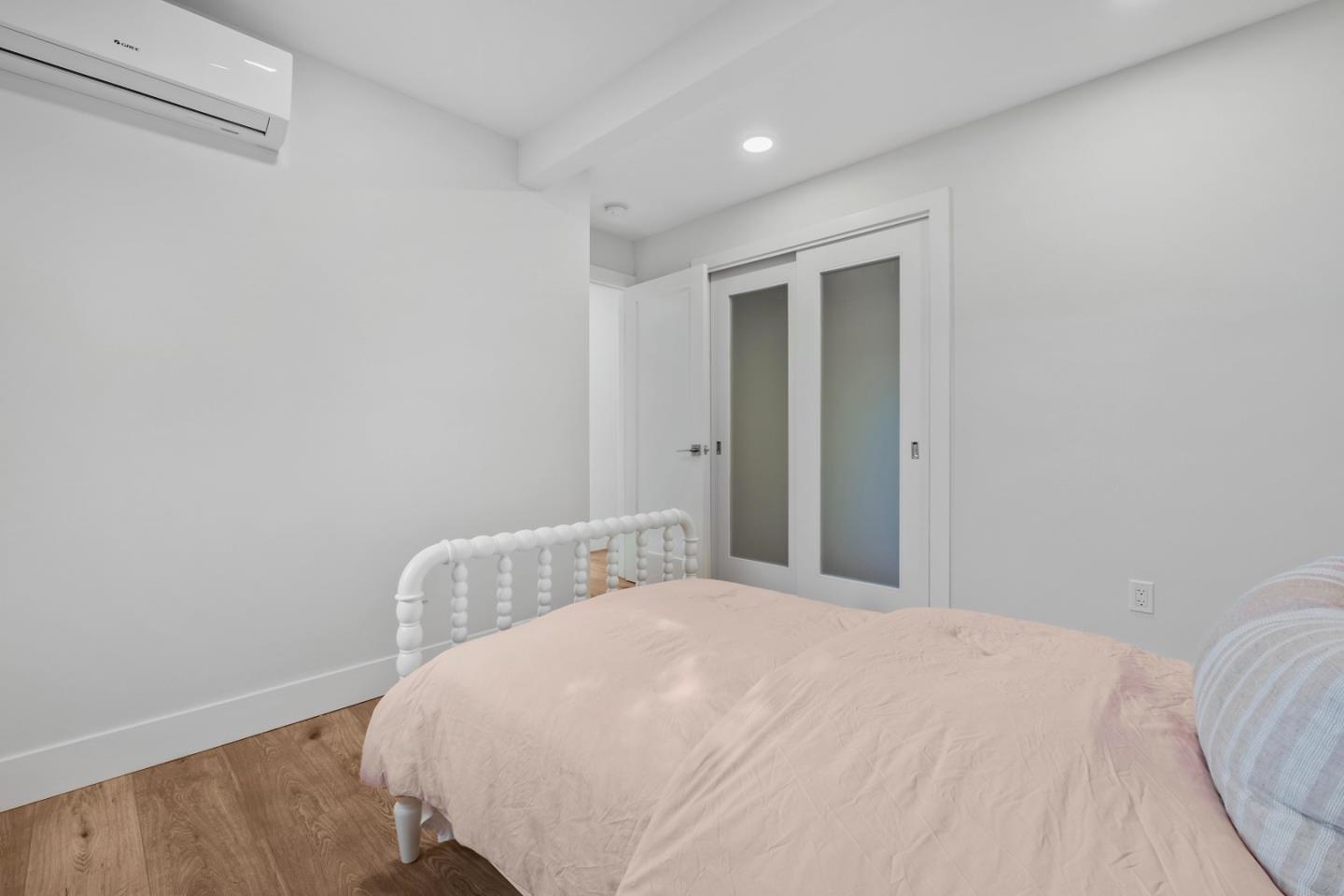 Detail Gallery Image 28 of 45 For 691 Dunholme Way, Sunnyvale,  CA 94087 - 4 Beds | 2/1 Baths