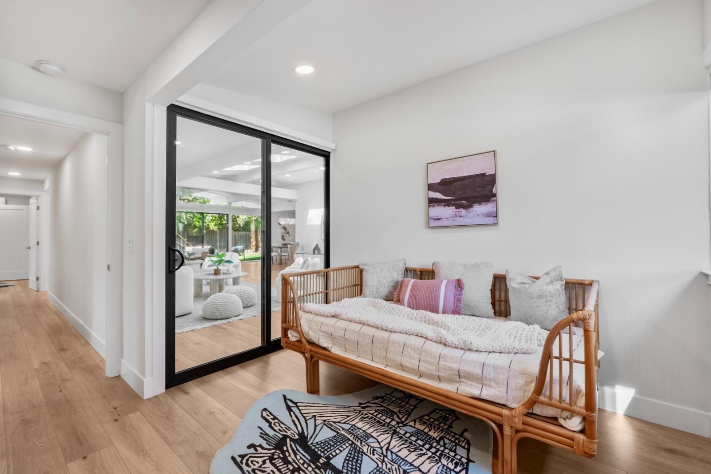 Detail Gallery Image 31 of 45 For 691 Dunholme Way, Sunnyvale,  CA 94087 - 4 Beds | 2/1 Baths