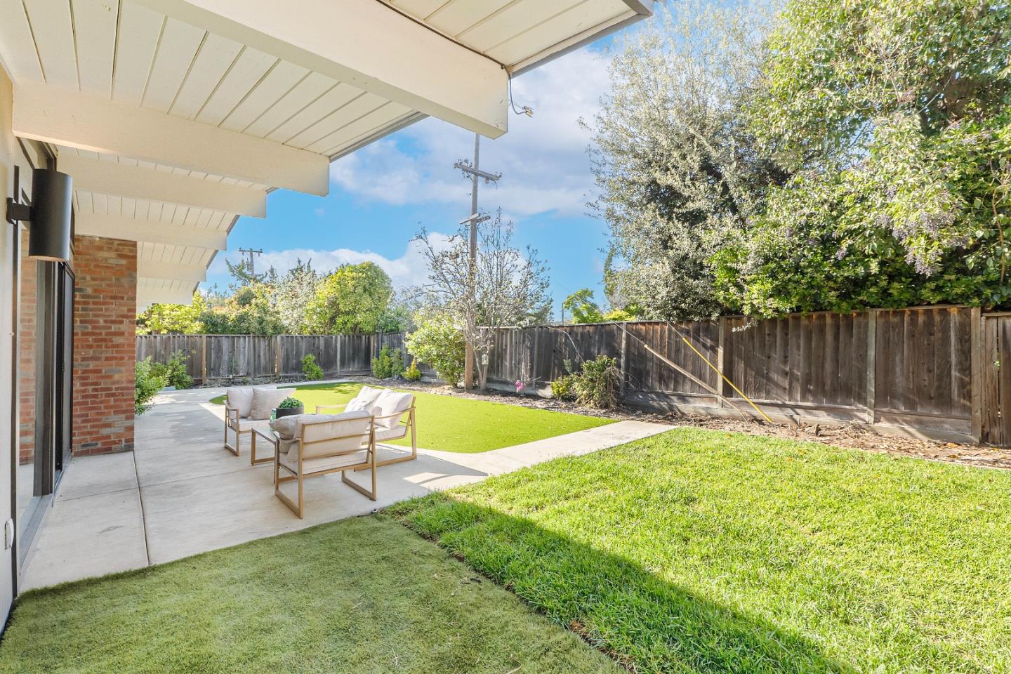 Detail Gallery Image 39 of 45 For 691 Dunholme Way, Sunnyvale,  CA 94087 - 4 Beds | 2/1 Baths