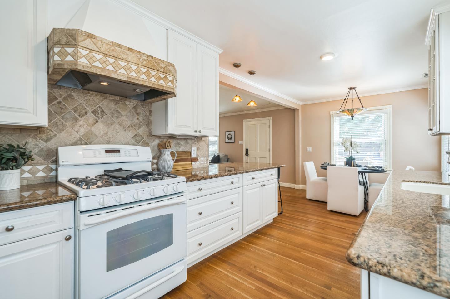 Detail Gallery Image 11 of 45 For 545 N 17th St, San Jose,  CA 95112 - 2 Beds | 2 Baths