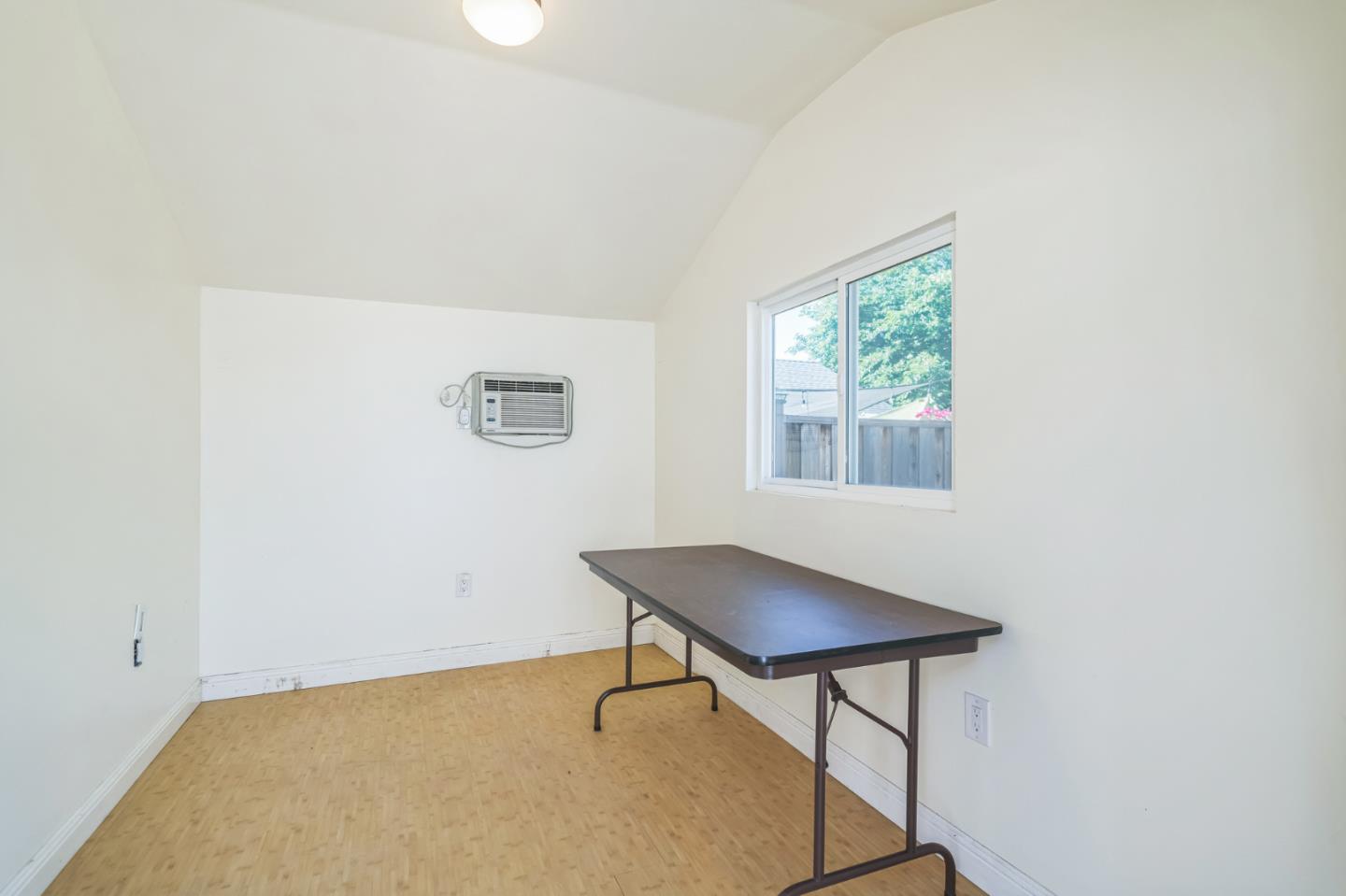 Detail Gallery Image 33 of 45 For 545 N 17th St, San Jose,  CA 95112 - 2 Beds | 2 Baths