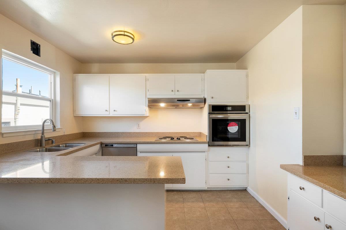 Detail Gallery Image 13 of 38 For 139 Santa Paula Dr, Daly City,  CA 94015 - 3 Beds | 2 Baths