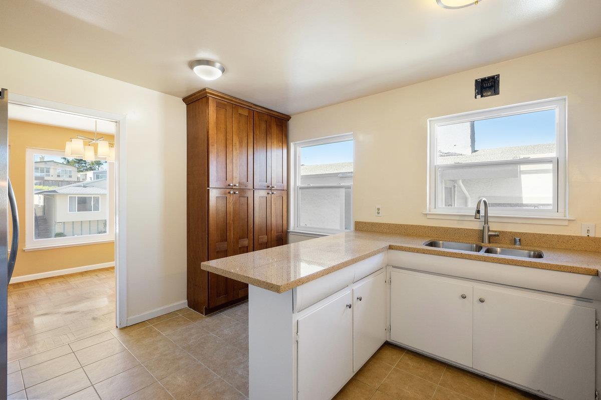 Detail Gallery Image 15 of 38 For 139 Santa Paula Dr, Daly City,  CA 94015 - 3 Beds | 2 Baths