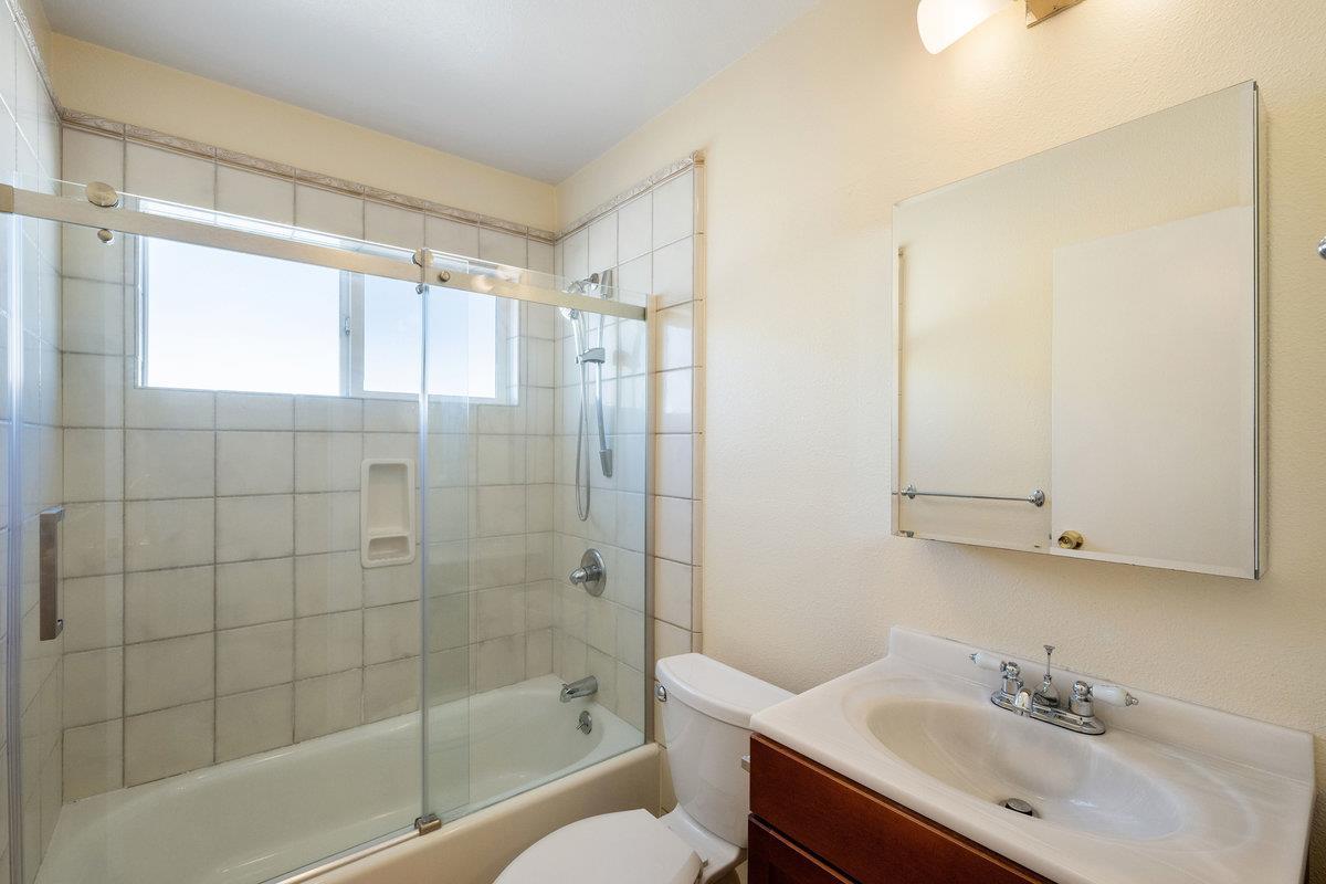 Detail Gallery Image 24 of 38 For 139 Santa Paula Dr, Daly City,  CA 94015 - 3 Beds | 2 Baths