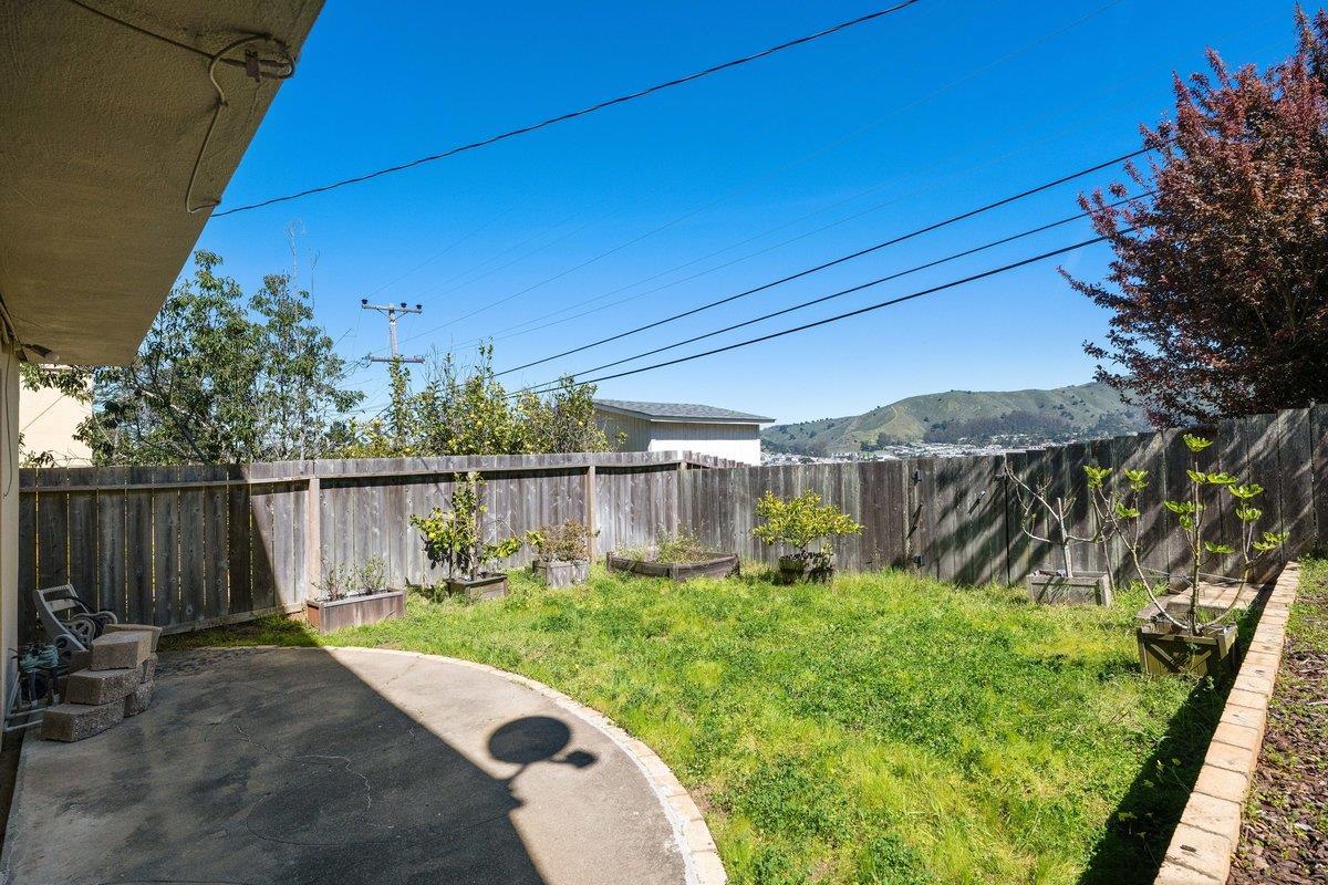 Detail Gallery Image 29 of 38 For 139 Santa Paula Dr, Daly City,  CA 94015 - 3 Beds | 2 Baths