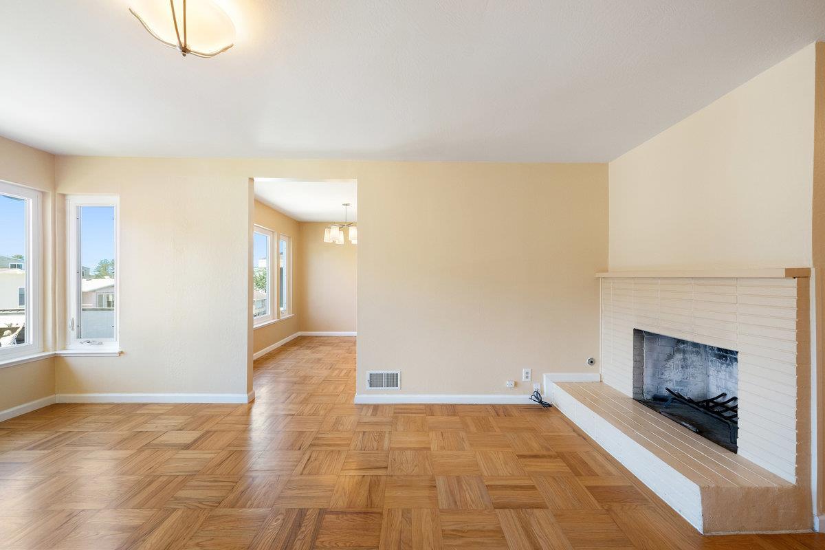 Detail Gallery Image 9 of 38 For 139 Santa Paula Dr, Daly City,  CA 94015 - 3 Beds | 2 Baths