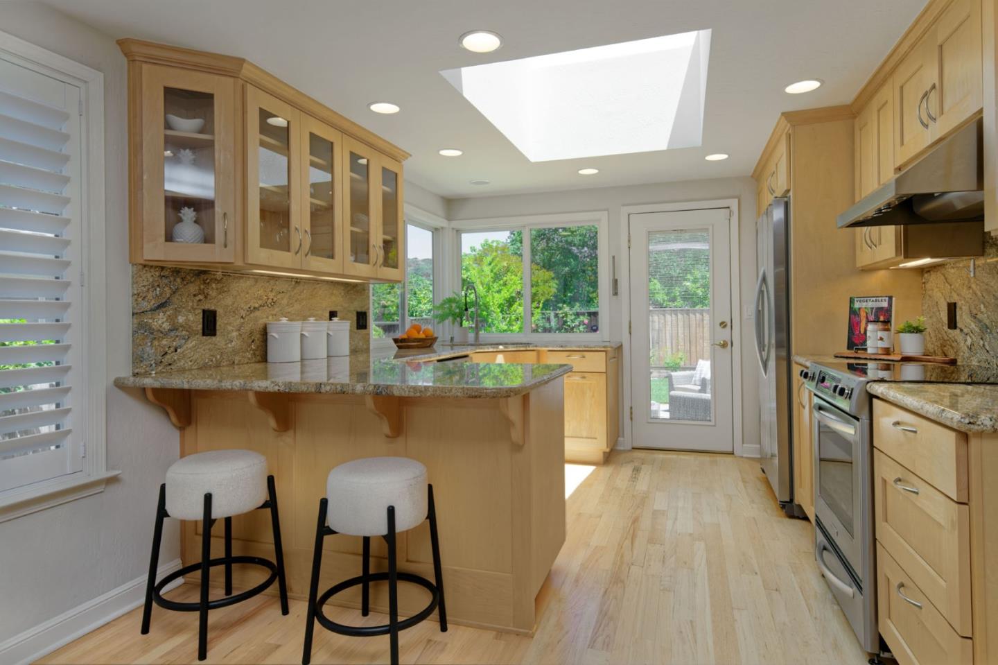 Detail Gallery Image 15 of 55 For 7068 Brooktree Way, San Jose,  CA 95120 - 4 Beds | 2 Baths