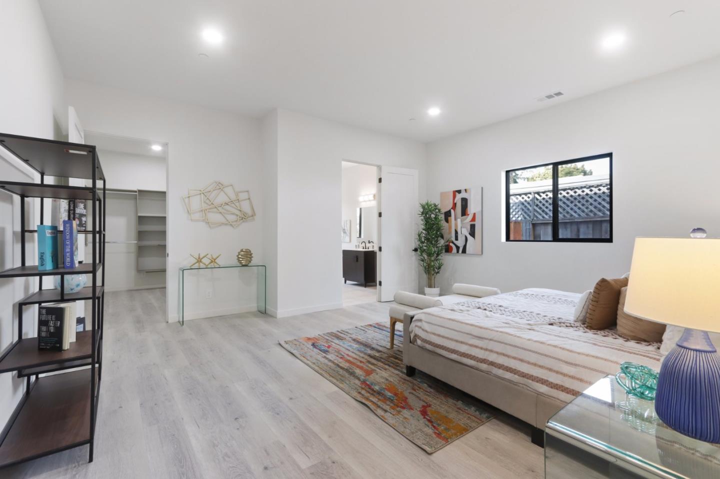 Detail Gallery Image 10 of 30 For 871 Menker, San Jose,  CA 95128 - 5 Beds | 4 Baths