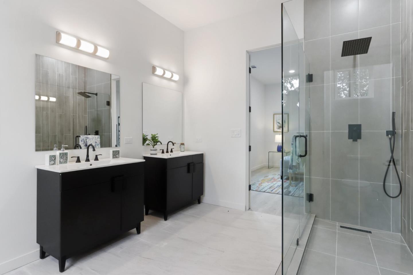 Detail Gallery Image 14 of 30 For 871 Menker, San Jose,  CA 95128 - 5 Beds | 4 Baths