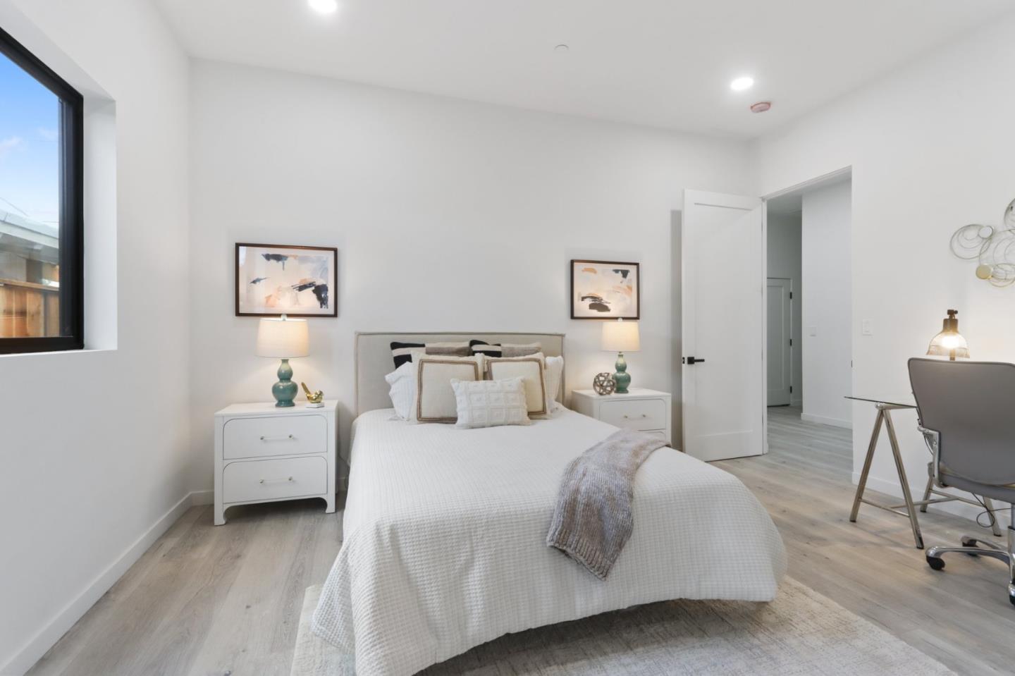 Detail Gallery Image 18 of 30 For 871 Menker, San Jose,  CA 95128 - 5 Beds | 4 Baths