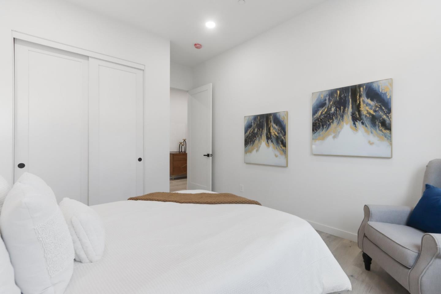 Detail Gallery Image 20 of 30 For 871 Menker, San Jose,  CA 95128 - 5 Beds | 4 Baths