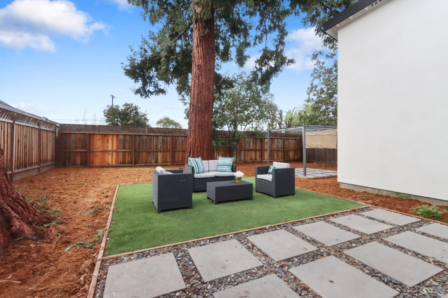 Detail Gallery Image 27 of 30 For 871 Menker, San Jose,  CA 95128 - 5 Beds | 4 Baths