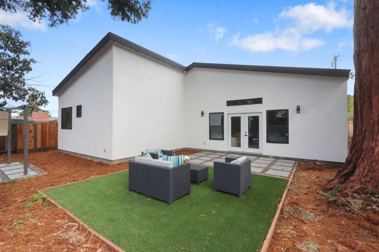 Detail Gallery Image 28 of 30 For 871 Menker, San Jose,  CA 95128 - 5 Beds | 4 Baths