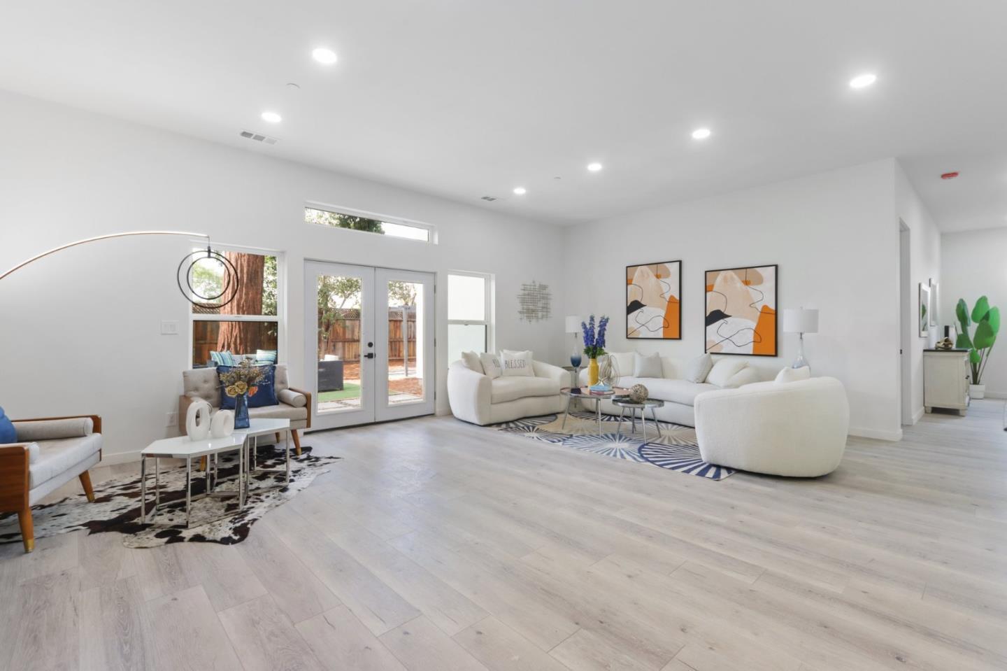 Detail Gallery Image 4 of 30 For 871 Menker, San Jose,  CA 95128 - 5 Beds | 4 Baths