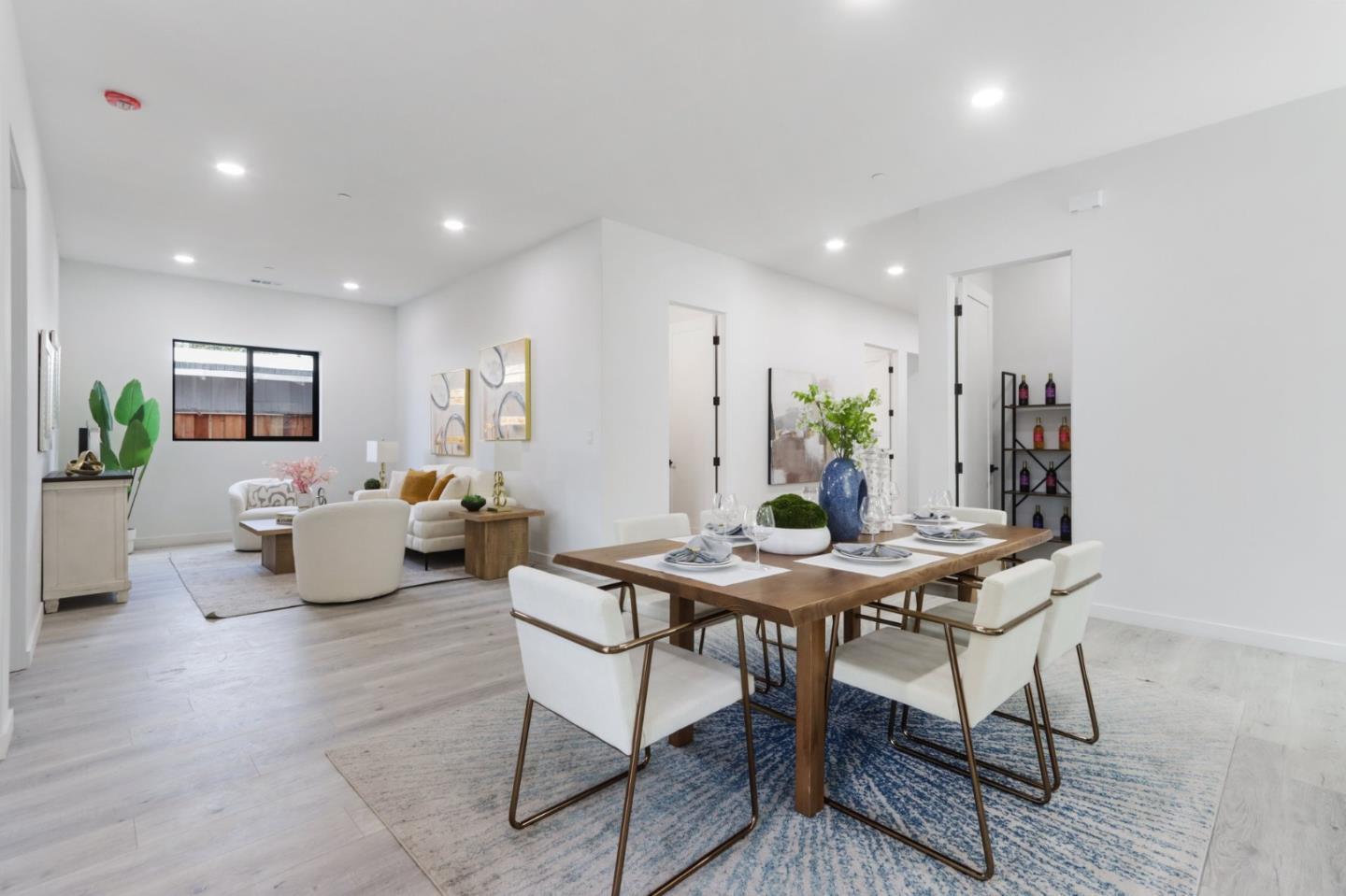 Detail Gallery Image 7 of 30 For 871 Menker, San Jose,  CA 95128 - 5 Beds | 4 Baths
