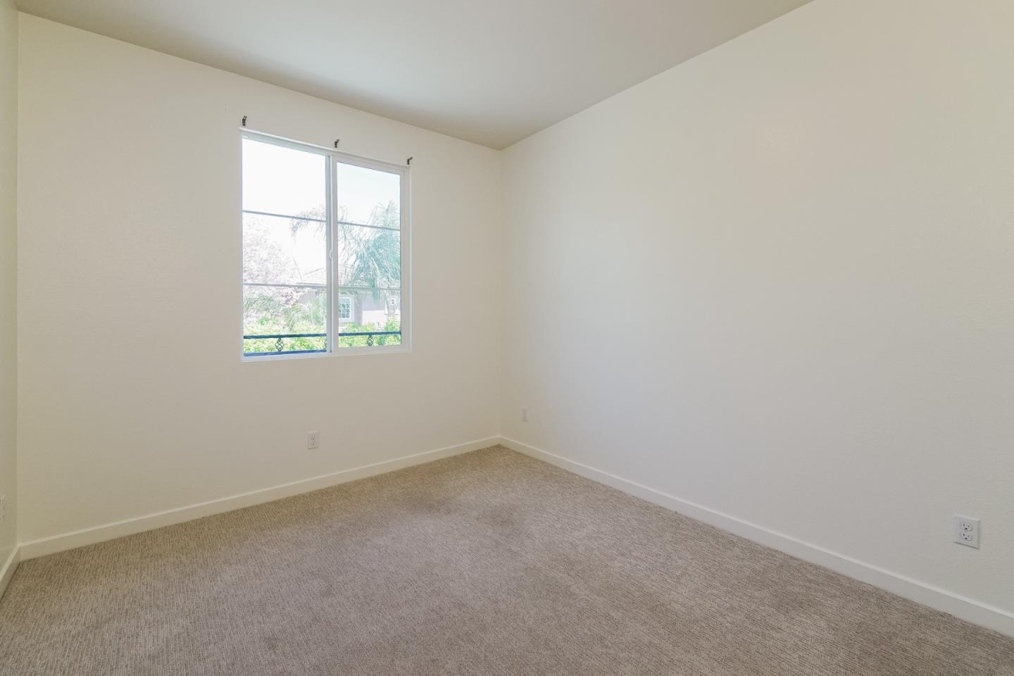 Detail Gallery Image 17 of 25 For 8255 N Sophie Ct, Northridge,  CA 91325 - 4 Beds | 2/1 Baths