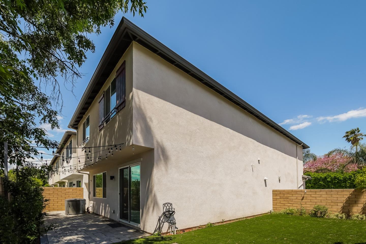 Detail Gallery Image 24 of 25 For 8255 N Sophie Ct, Northridge,  CA 91325 - 4 Beds | 2/1 Baths