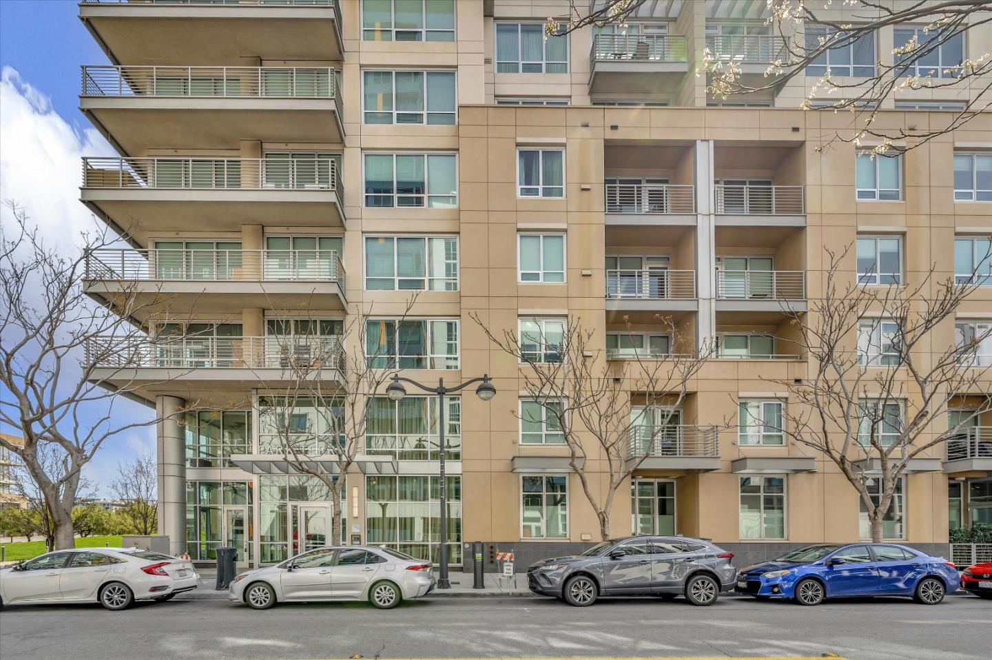 Detail Gallery Image 3 of 16 For 325 Berry St #103,  San Francisco,  CA 94158 - 2 Beds | 2/1 Baths