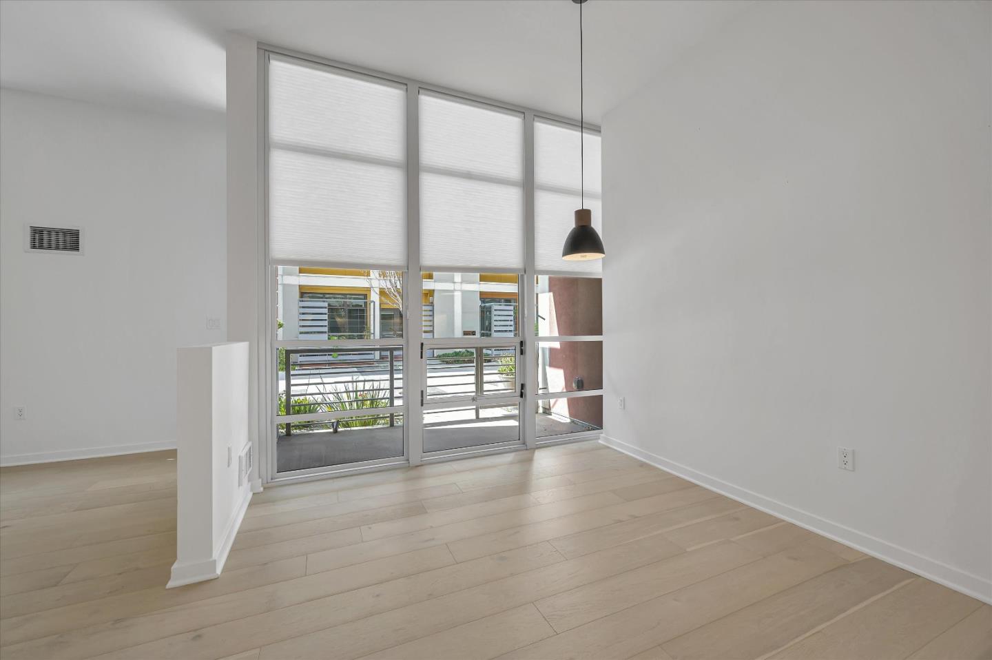 Detail Gallery Image 6 of 16 For 325 Berry St #103,  San Francisco,  CA 94158 - 2 Beds | 2/1 Baths