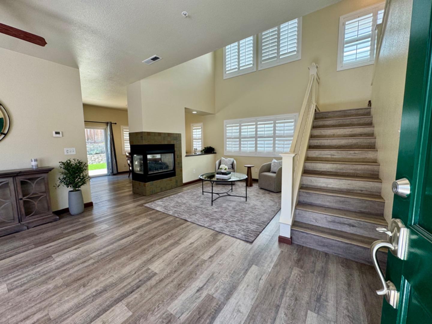 Detail Gallery Image 2 of 37 For 18114 Stonehaven, Salinas,  CA 93908 - 3 Beds | 2/1 Baths
