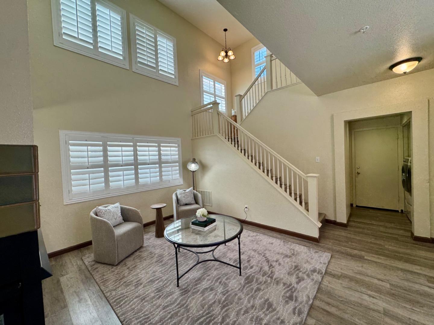 Detail Gallery Image 4 of 37 For 18114 Stonehaven, Salinas,  CA 93908 - 3 Beds | 2/1 Baths