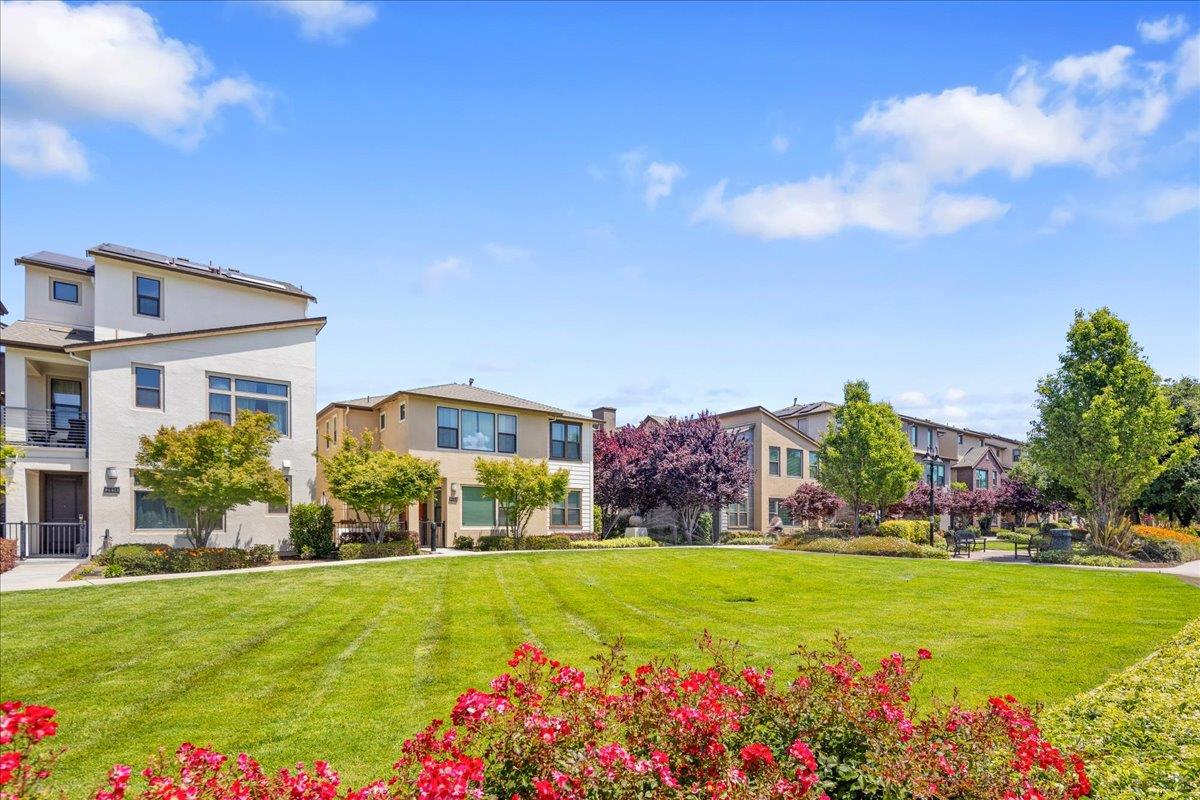Detail Gallery Image 29 of 30 For 2015 Parkhurst St, Hayward,  CA 94541 - 4 Beds | 2/1 Baths