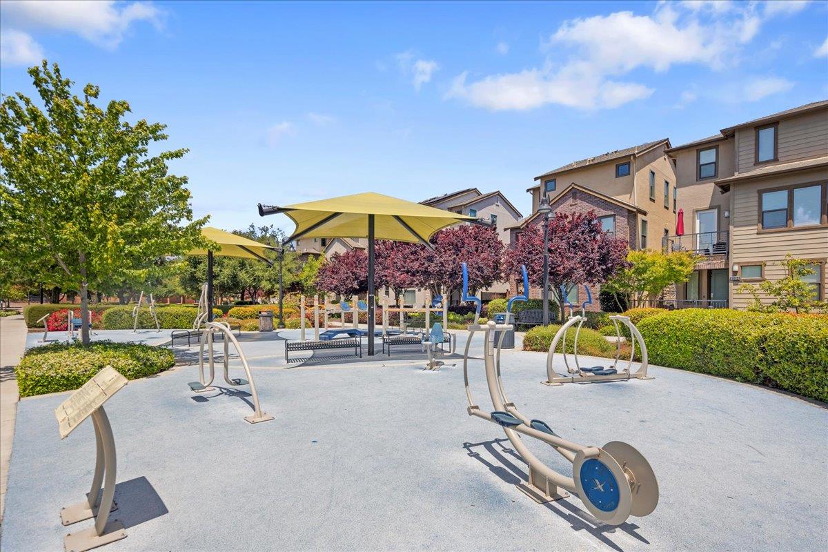 Detail Gallery Image 30 of 30 For 2015 Parkhurst St, Hayward,  CA 94541 - 4 Beds | 2/1 Baths