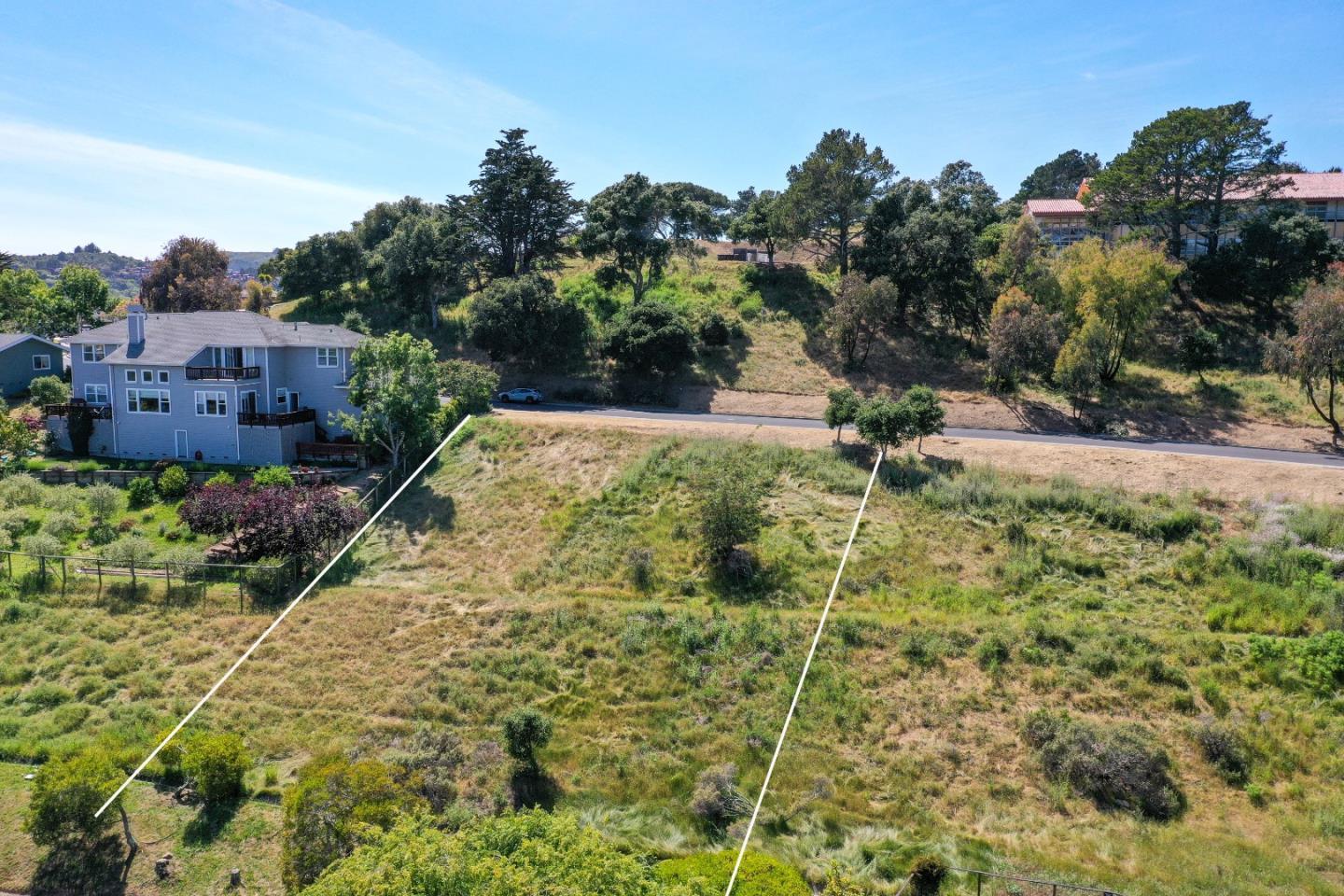 Detail Gallery Image 7 of 12 For 124 Mission Dr, Mill Valley,  CA 94941 - – Beds | – Baths