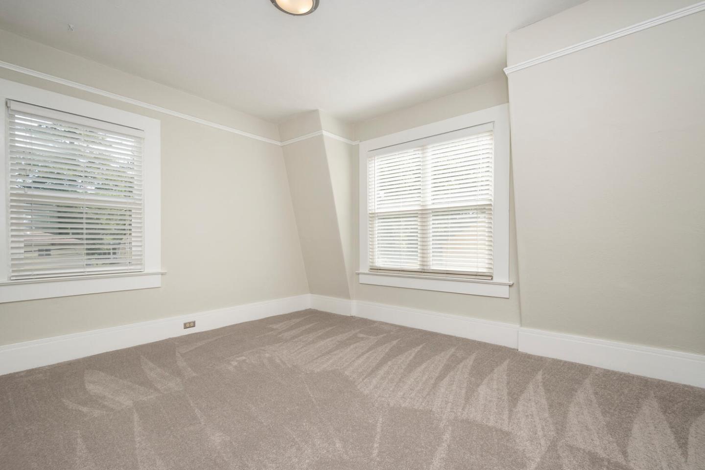 Detail Gallery Image 18 of 31 For 34 10th Ave, San Mateo,  CA 94401 - 4 Beds | 3 Baths