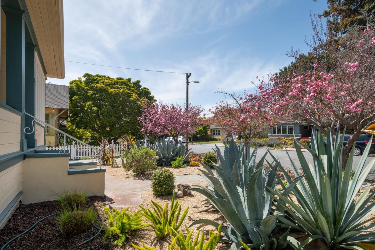 Detail Gallery Image 5 of 31 For 34 10th Ave, San Mateo,  CA 94401 - 4 Beds | 3 Baths
