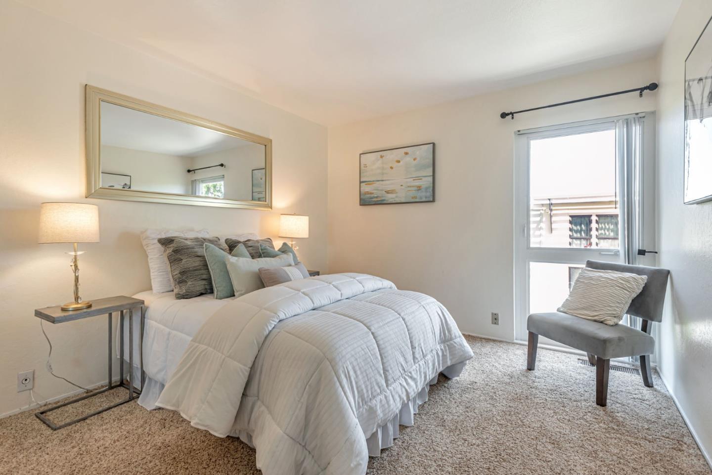 Detail Gallery Image 14 of 38 For 3217 Admiralty Ln, Foster City,  CA 94404 - 2 Beds | 1/1 Baths