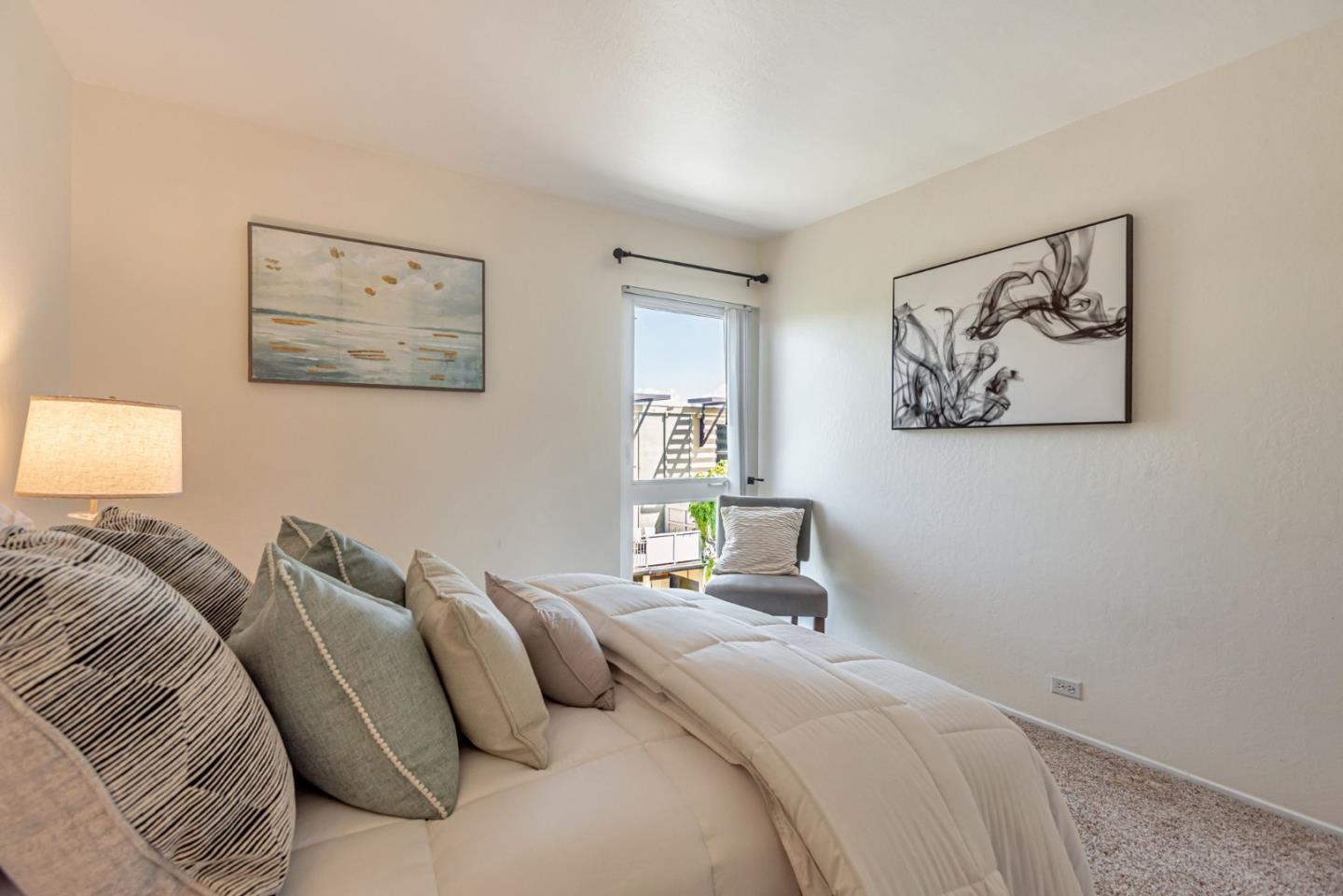 Detail Gallery Image 15 of 38 For 3217 Admiralty Ln, Foster City,  CA 94404 - 2 Beds | 1/1 Baths