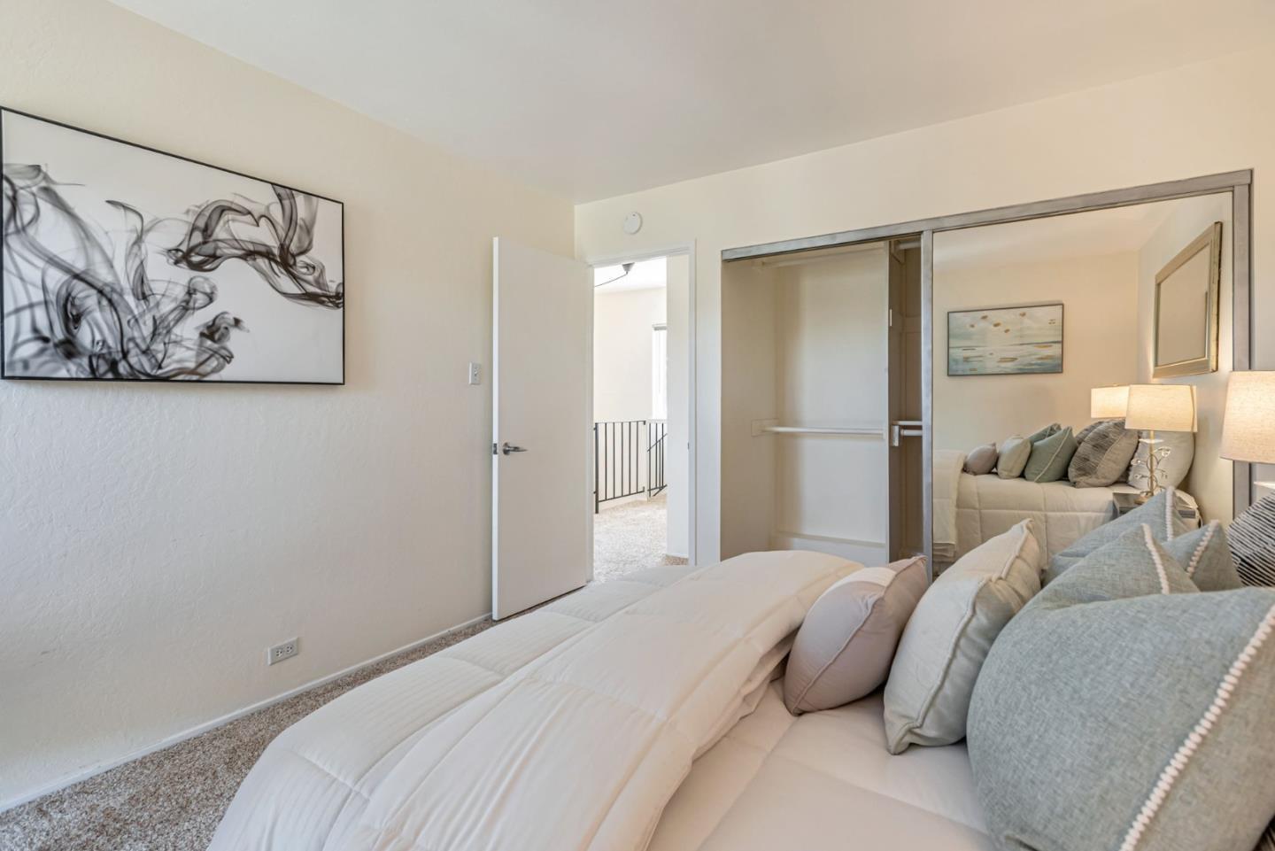 Detail Gallery Image 16 of 38 For 3217 Admiralty Ln, Foster City,  CA 94404 - 2 Beds | 1/1 Baths