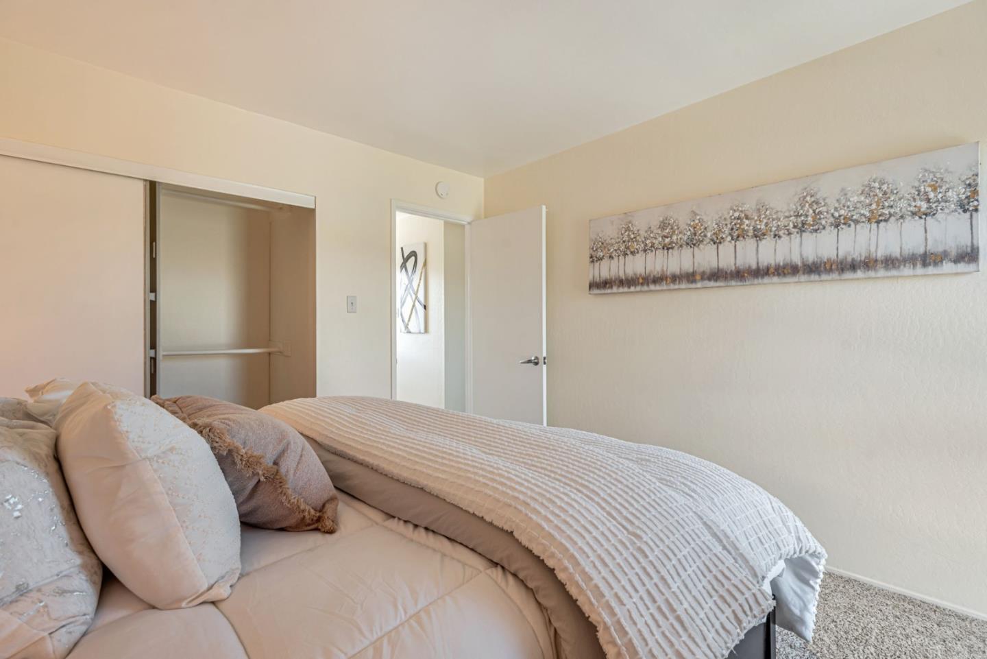 Detail Gallery Image 21 of 38 For 3217 Admiralty Ln, Foster City,  CA 94404 - 2 Beds | 1/1 Baths