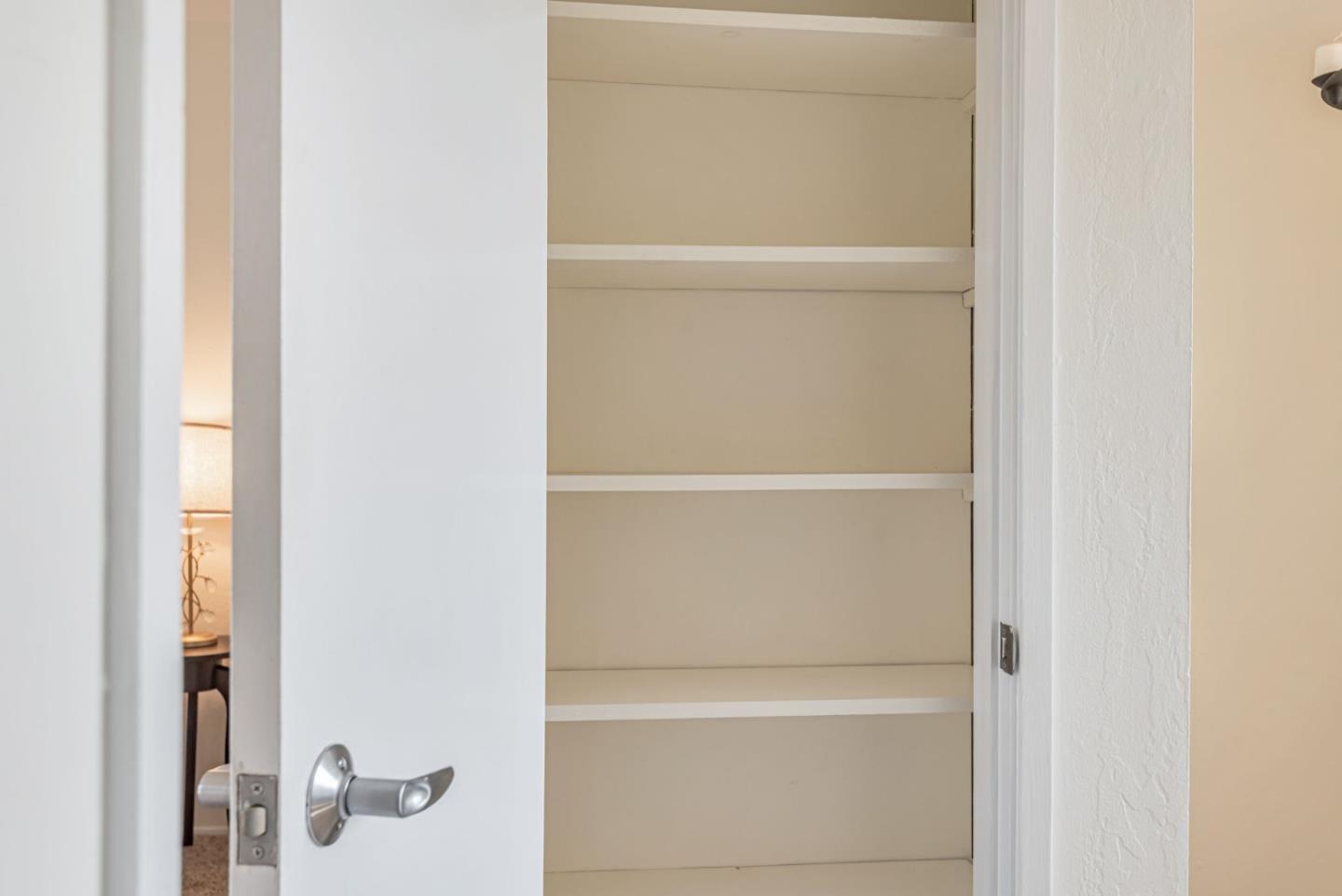Detail Gallery Image 22 of 38 For 3217 Admiralty Ln, Foster City,  CA 94404 - 2 Beds | 1/1 Baths