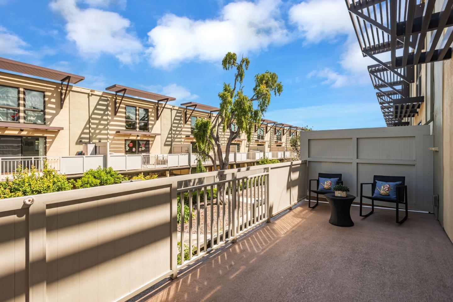 Detail Gallery Image 28 of 38 For 3217 Admiralty Ln, Foster City,  CA 94404 - 2 Beds | 1/1 Baths