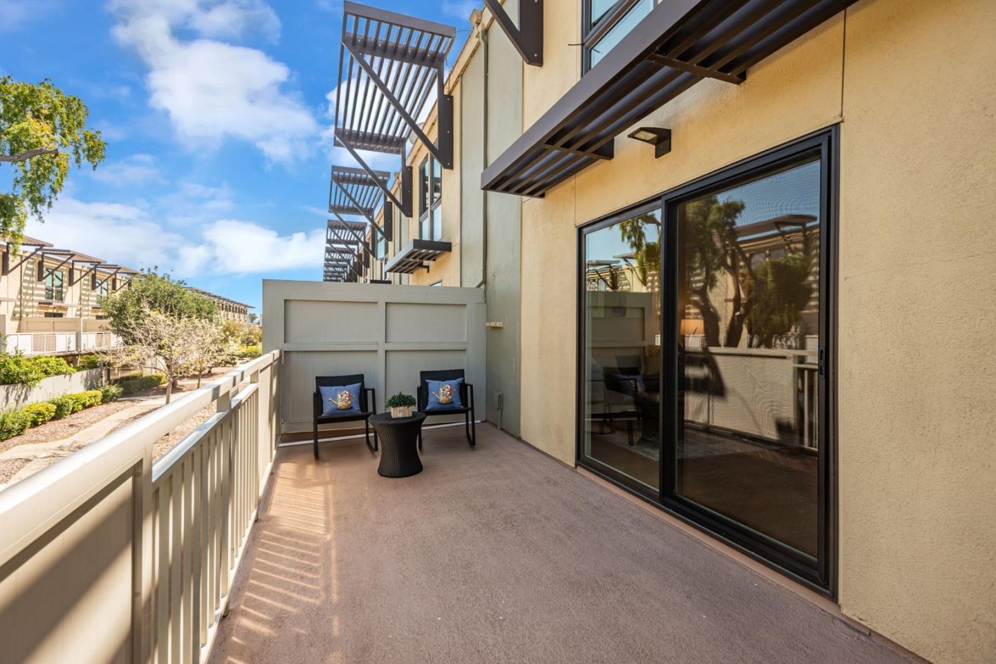 Detail Gallery Image 29 of 38 For 3217 Admiralty Ln, Foster City,  CA 94404 - 2 Beds | 1/1 Baths