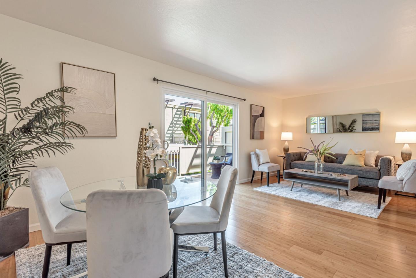 Detail Gallery Image 6 of 38 For 3217 Admiralty Ln, Foster City,  CA 94404 - 2 Beds | 1/1 Baths