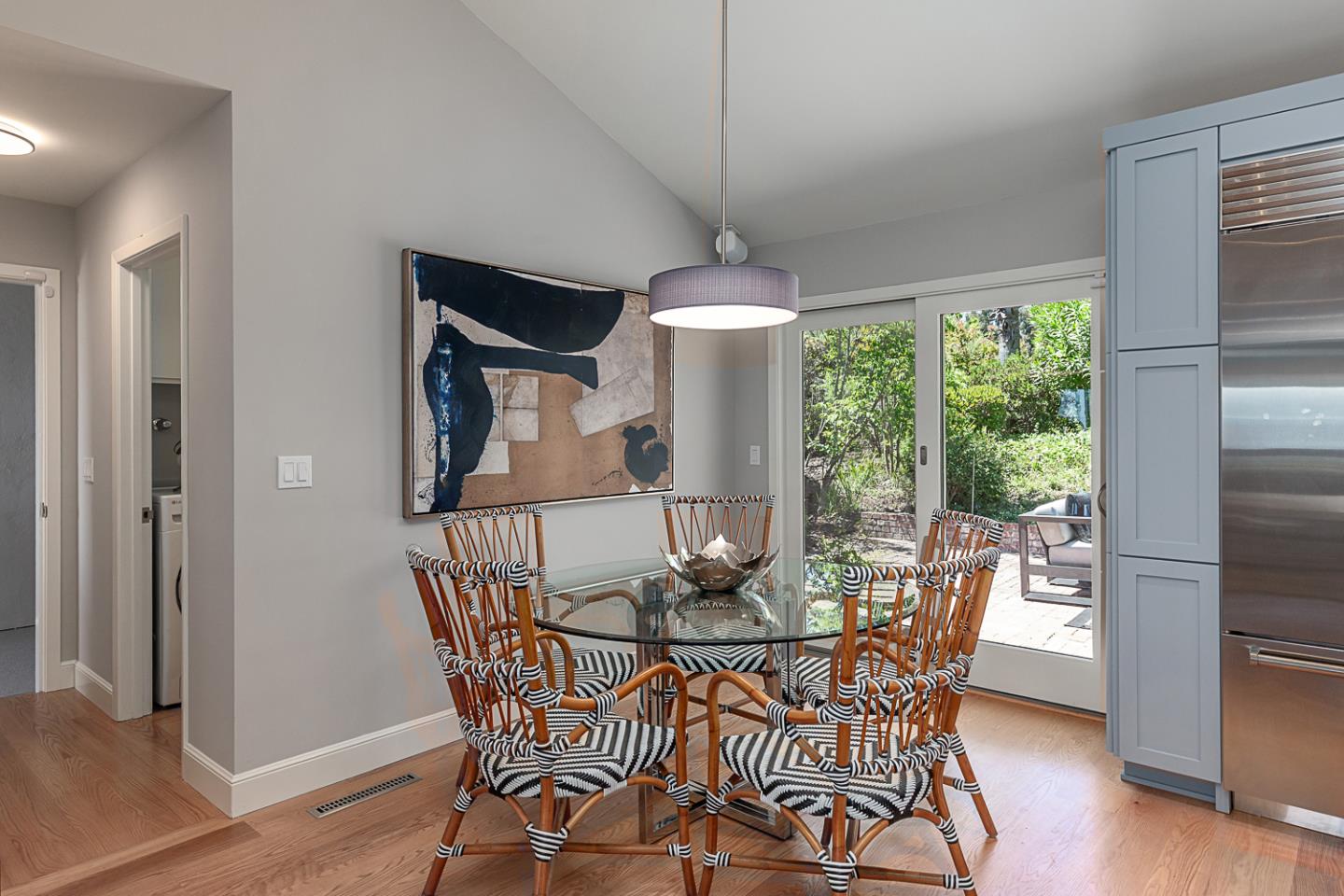 Detail Gallery Image 14 of 45 For 13038 Vista Del Valle Ct, Los Altos Hills,  CA 94022 - 4 Beds | 3/1 Baths