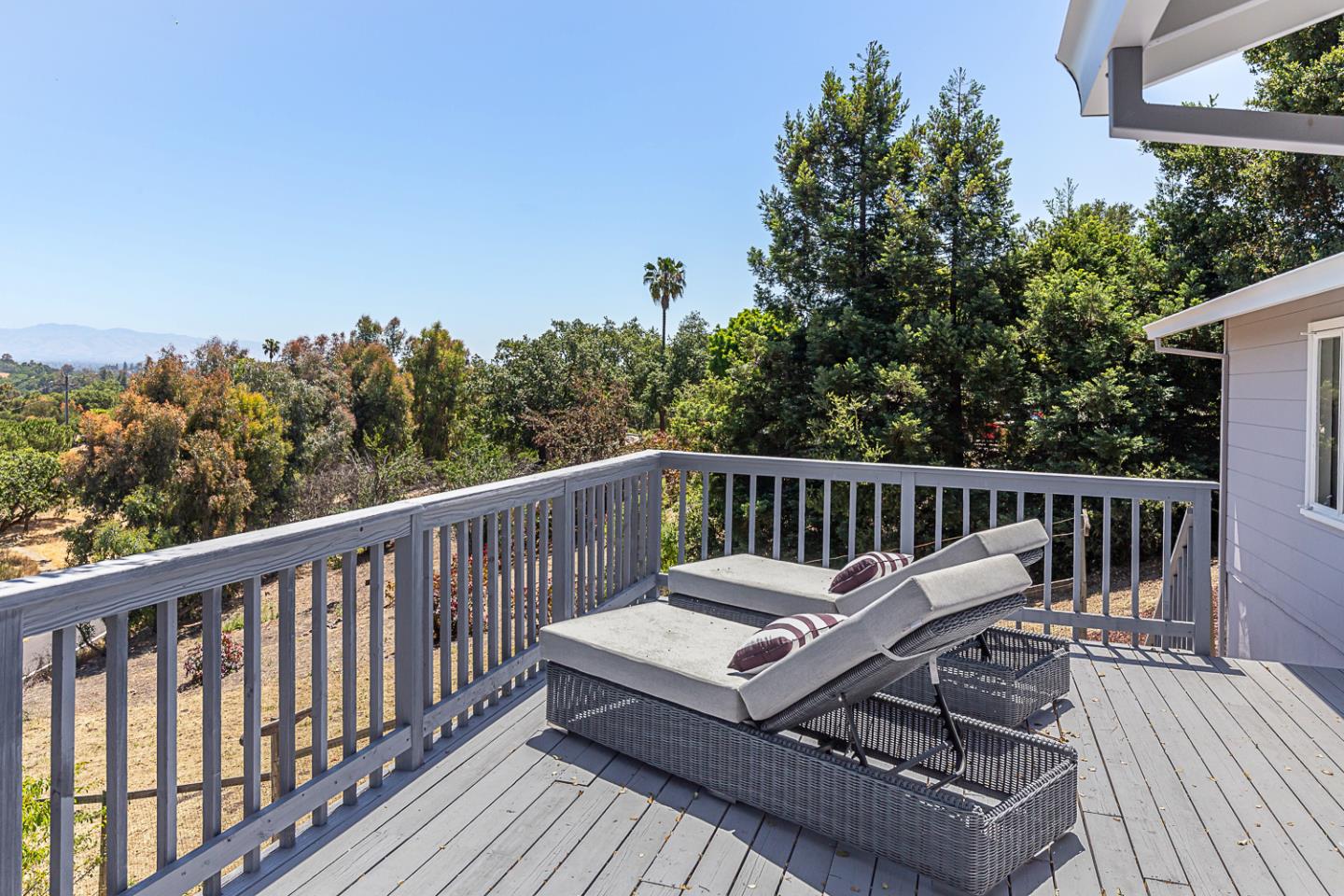 Detail Gallery Image 19 of 45 For 13038 Vista Del Valle Ct, Los Altos Hills,  CA 94022 - 4 Beds | 3/1 Baths