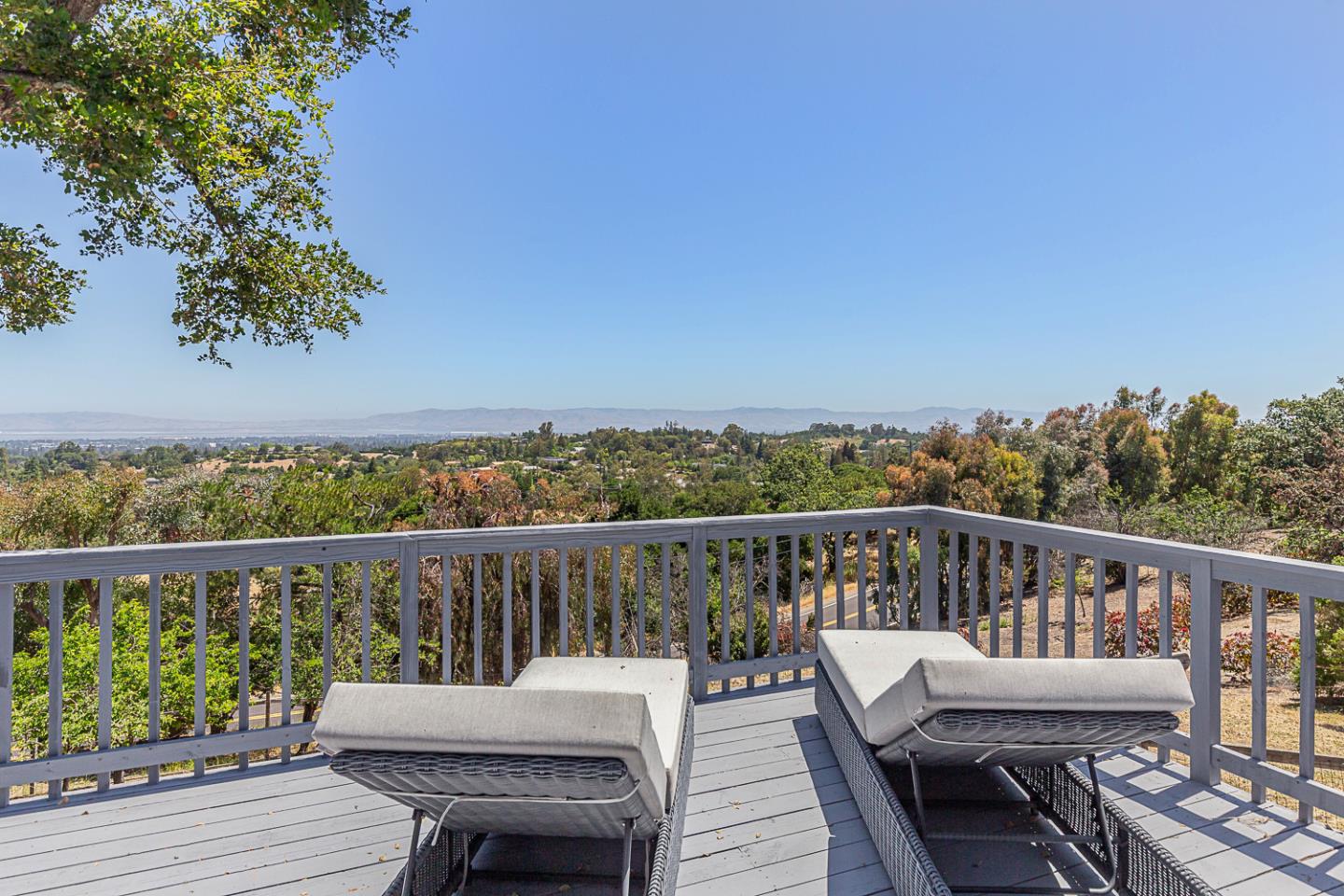 Detail Gallery Image 20 of 45 For 13038 Vista Del Valle Ct, Los Altos Hills,  CA 94022 - 4 Beds | 3/1 Baths